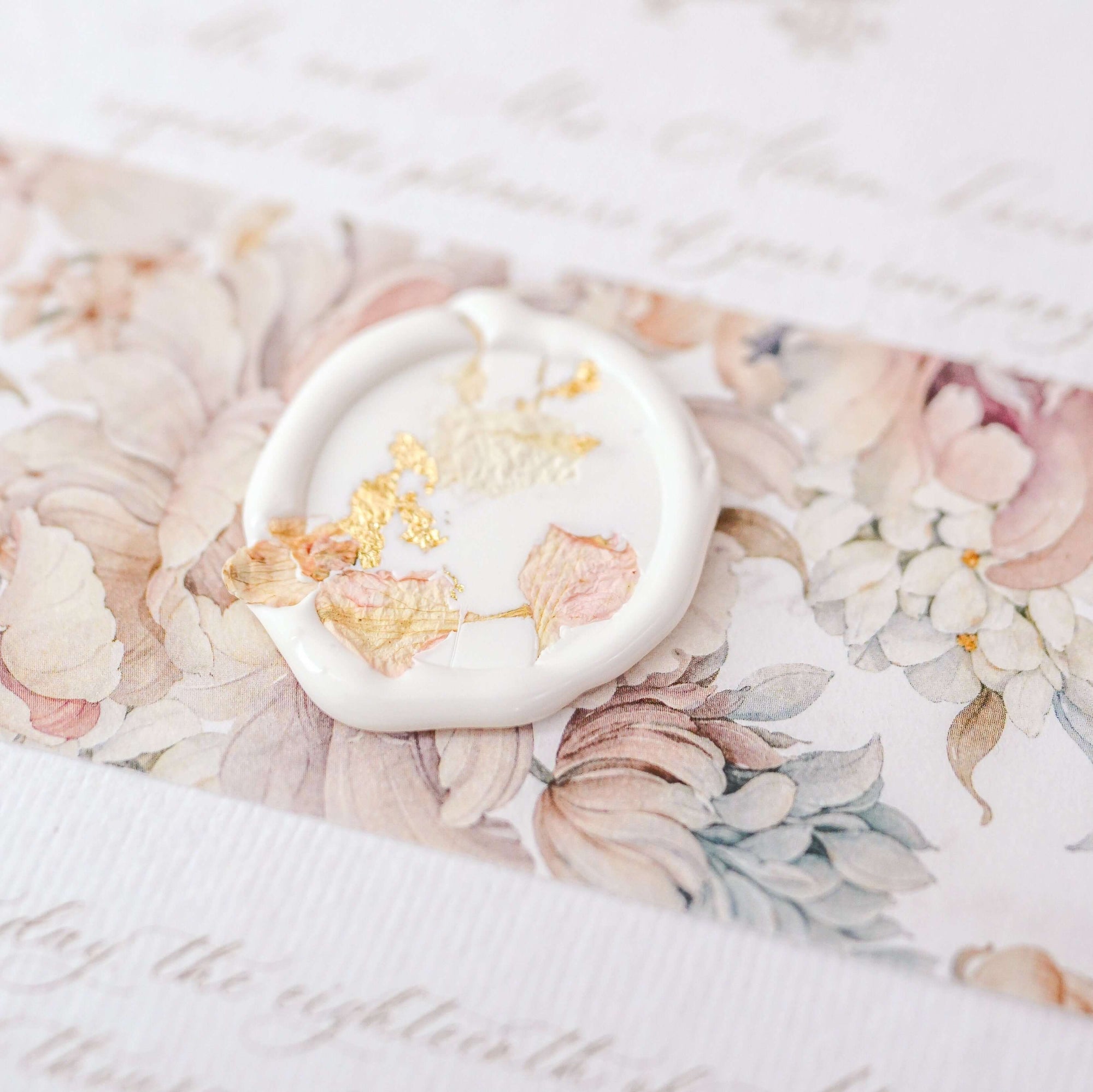 🌸 Papetărie de nuntă cu modele florale frumoase