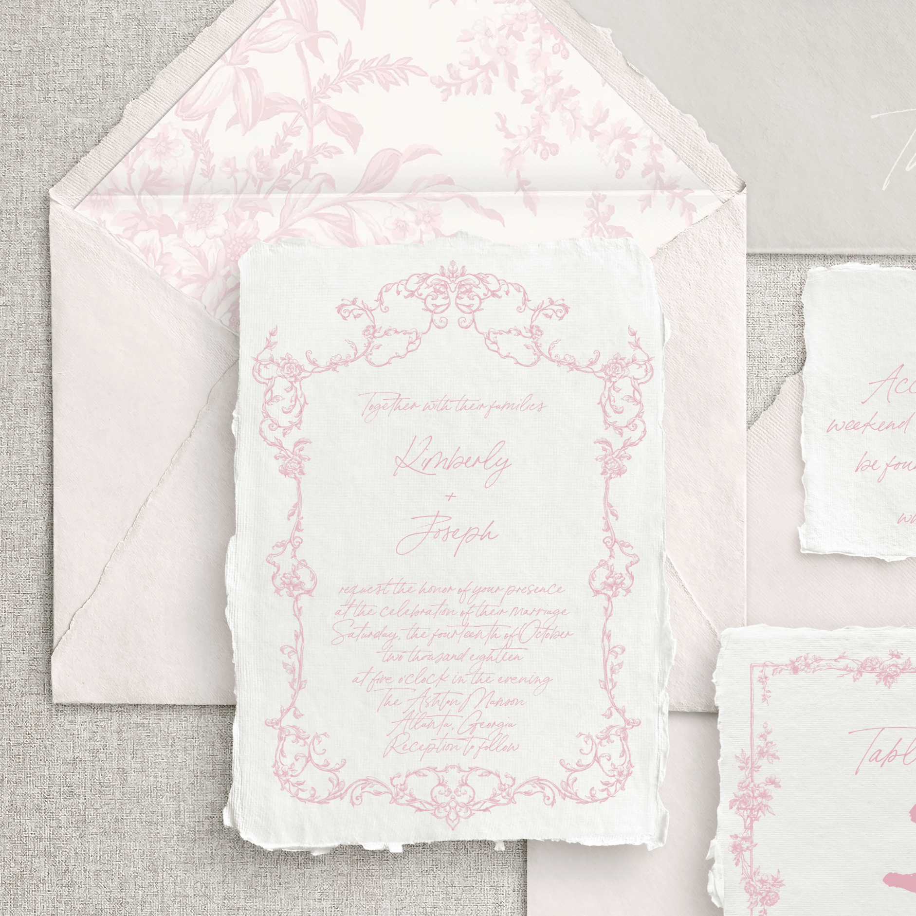 Invitație handmade roz pudrat cu embosare elegantă și design semi personalizat – Diandra Events România