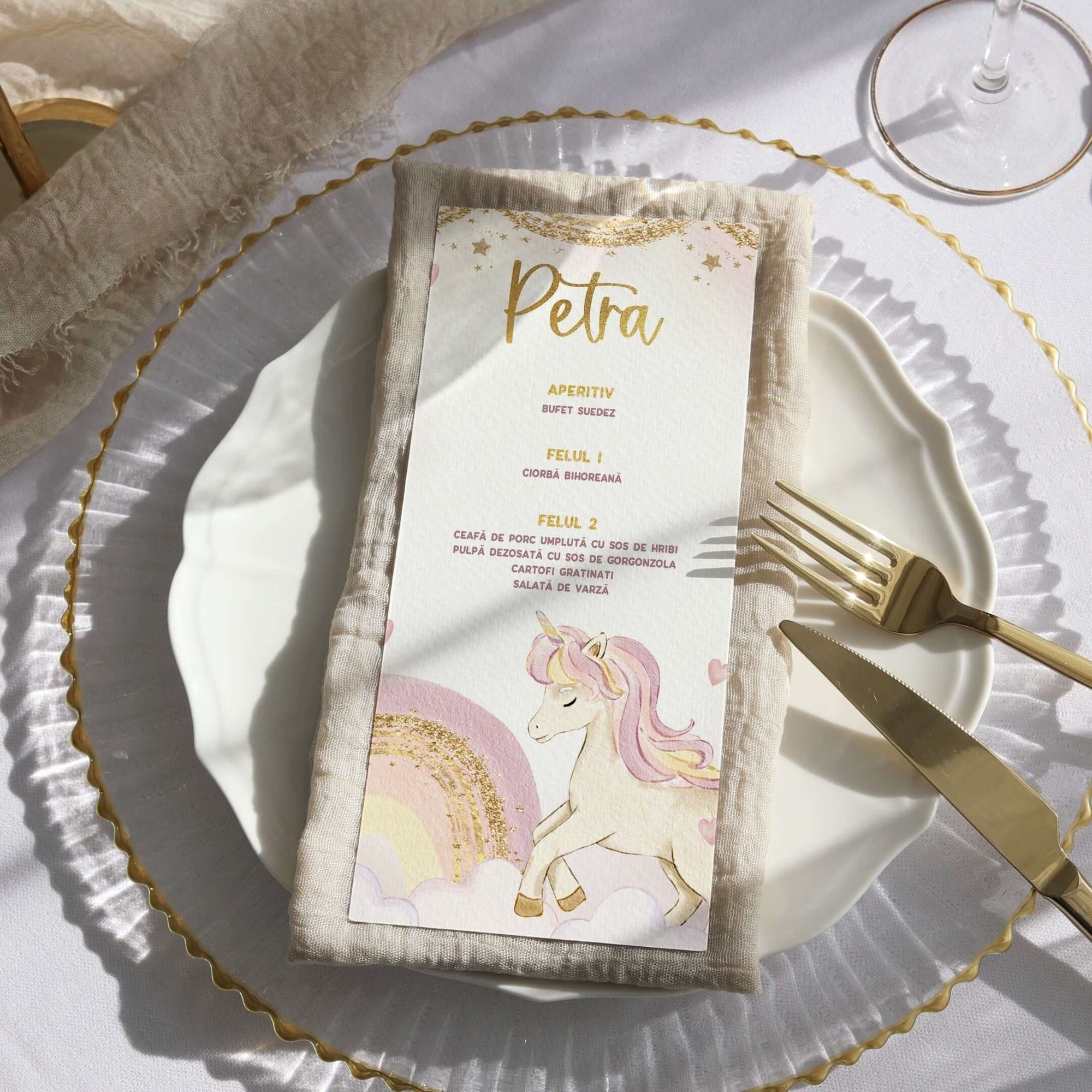 Meniu individual botez unicorn roz cu accente aurii, personalizat cu nume și meniu, Diandra Events