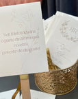 Evantai floral personalizat carton premium Diandra Events, realizat manual, cadou unic pentru invitați.