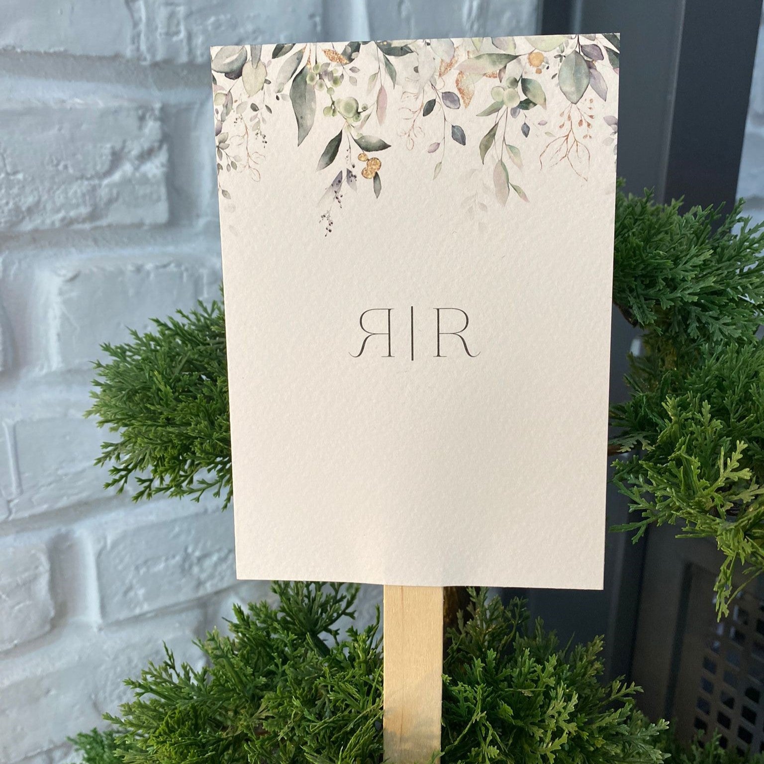 Evantai floral de nuntă Diandra Events, carton premium handmade, design personalizat cu detalii fine.