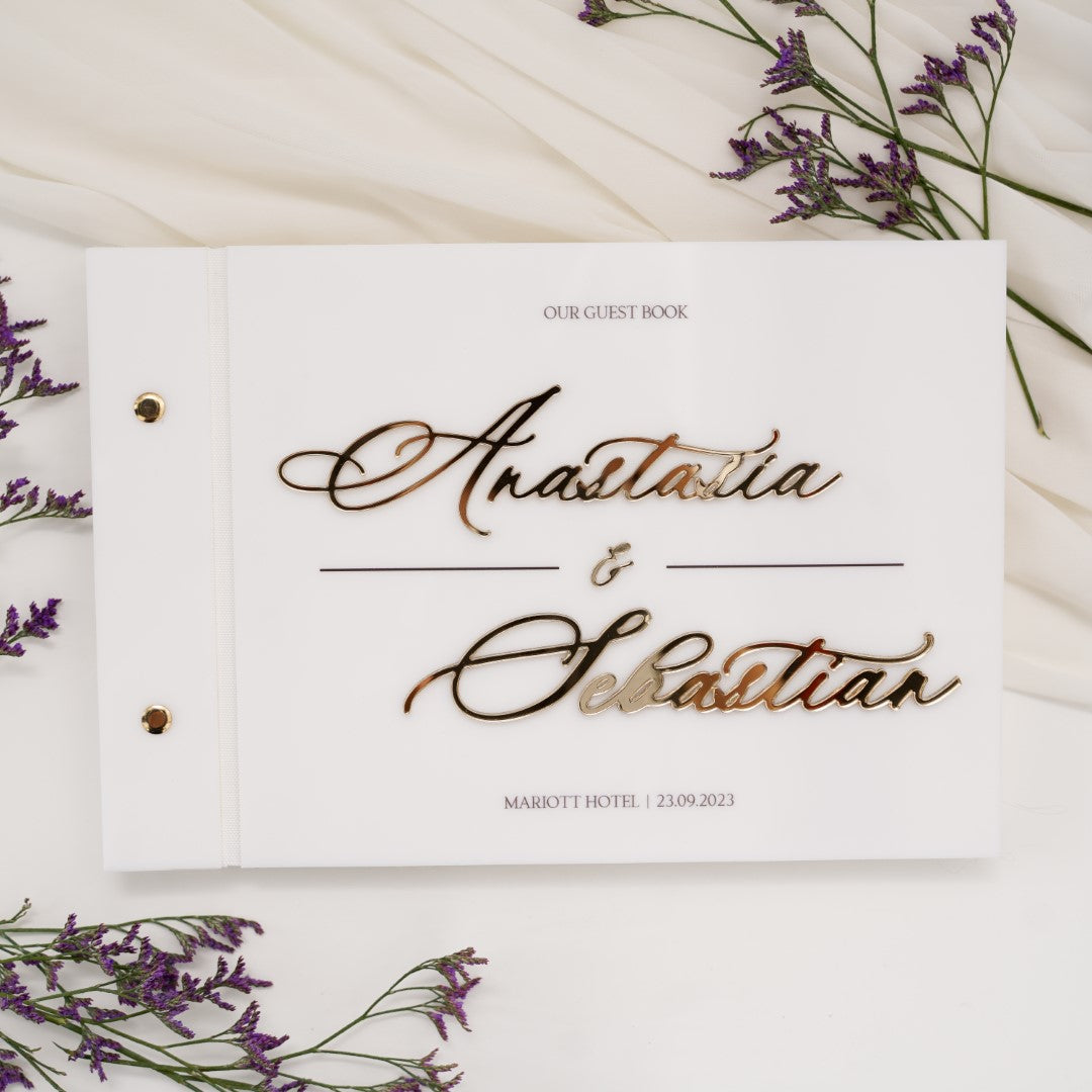 Guest book nuntă acrilic alb personalizabil cu text auriu 3D, design elegant Diandra Events