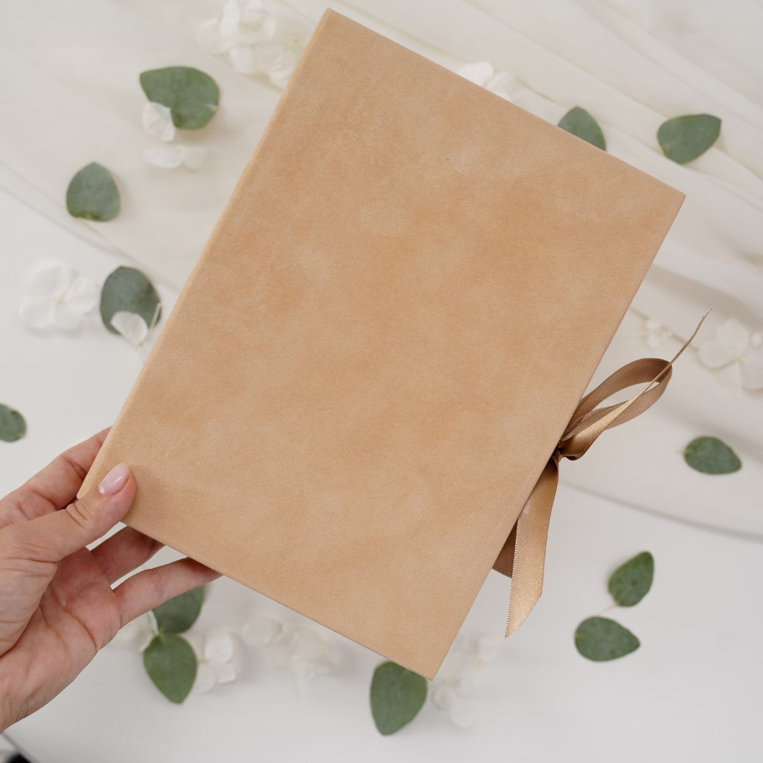 cutie de catifea bej Diandra Events