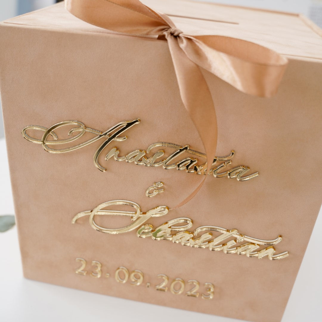 Cutie pentru daruri de nuntă, realizată din catifea luxoasă și acril 3D, decor premium pentru evenimente elegante