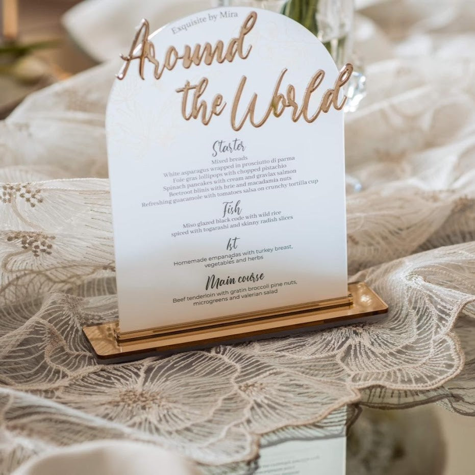Meniu nuntă personalizat din acril transparent pentru decor elegant