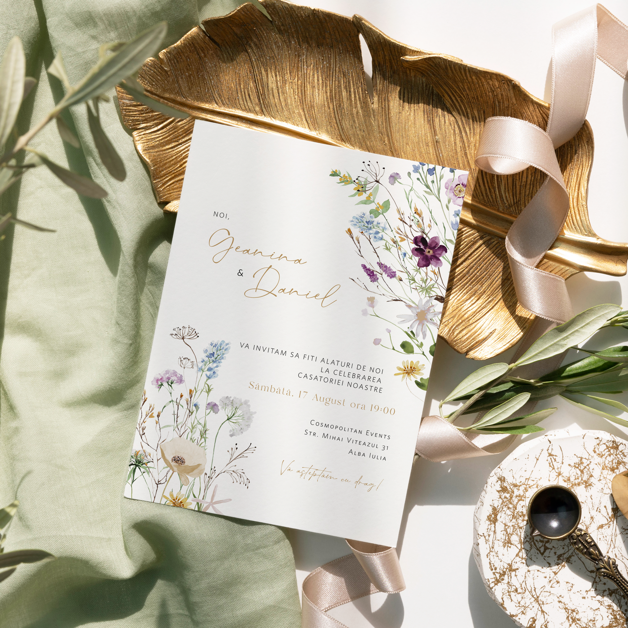 Invitație de nuntă florală romantică pe hârtie premium elegantă – Diandra Events