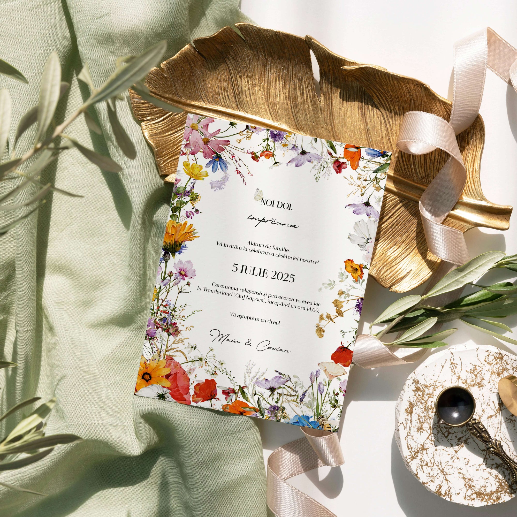 Invitație de nuntă florală rustică elegantă, realizată manual pe hârtie premium – Diandra Events