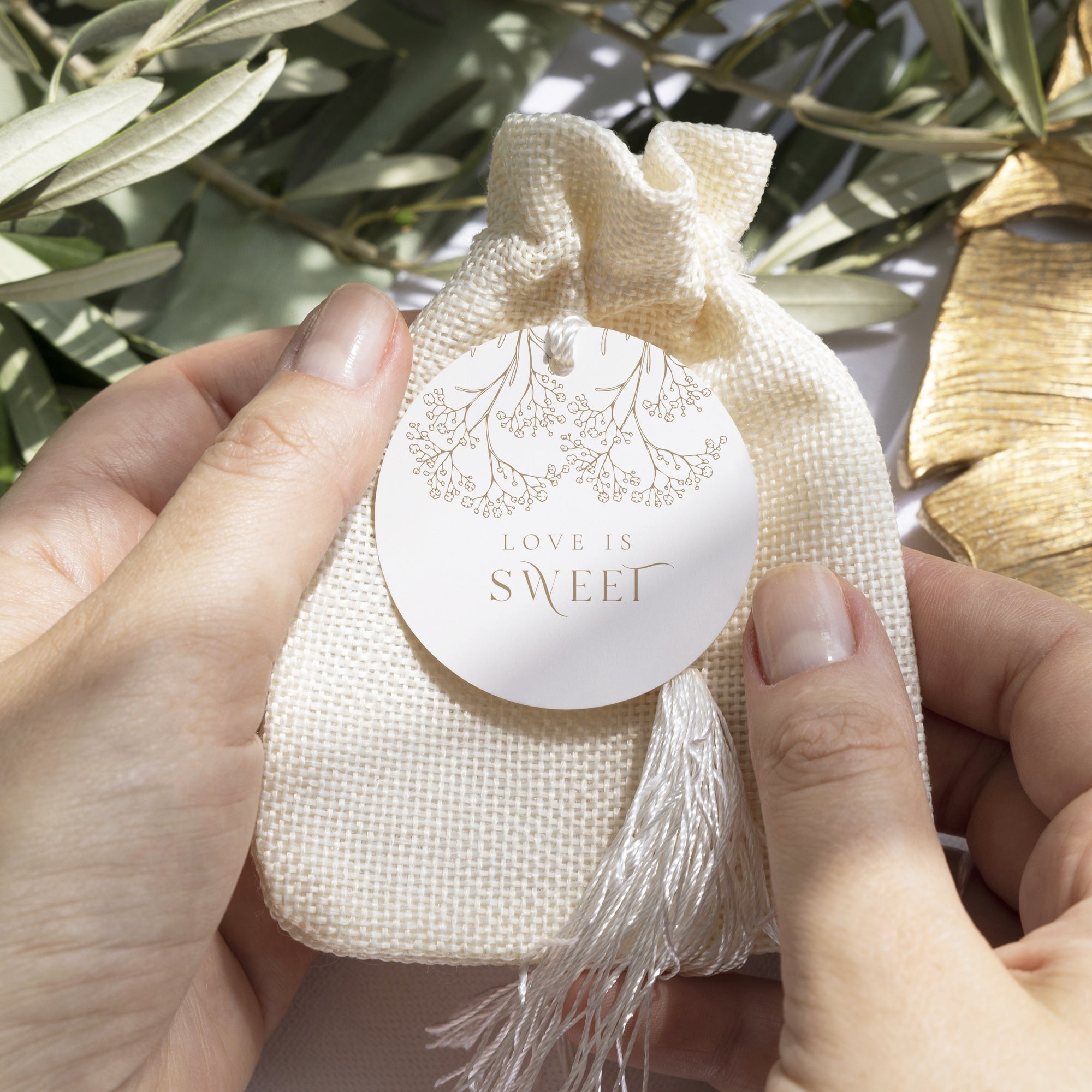 Etichetă rotundă nuntă din carton premium, ideală pentru mărturii.