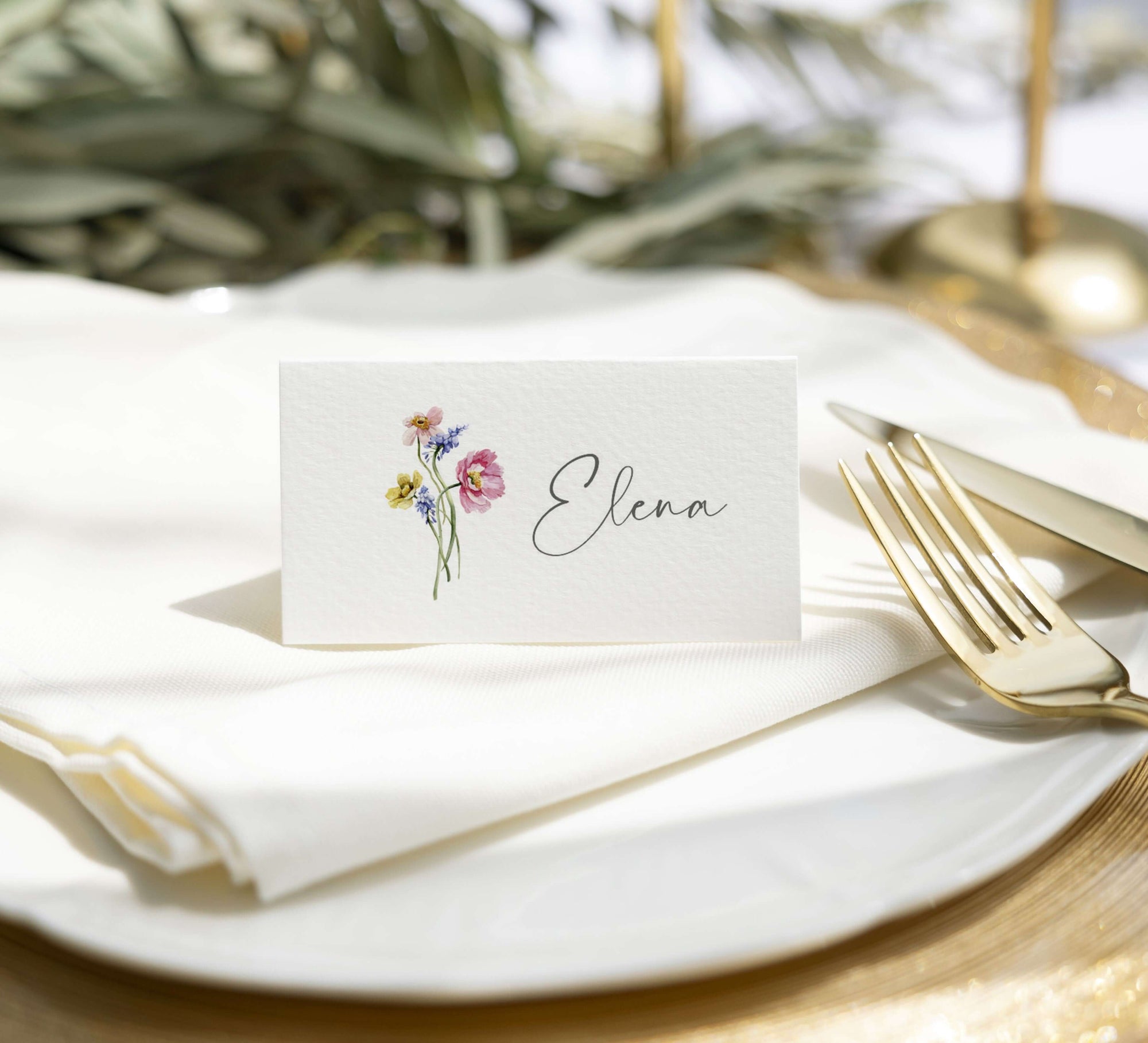 Name tag nuntă floral elegant personalizat pentru invitați – Diandra Events