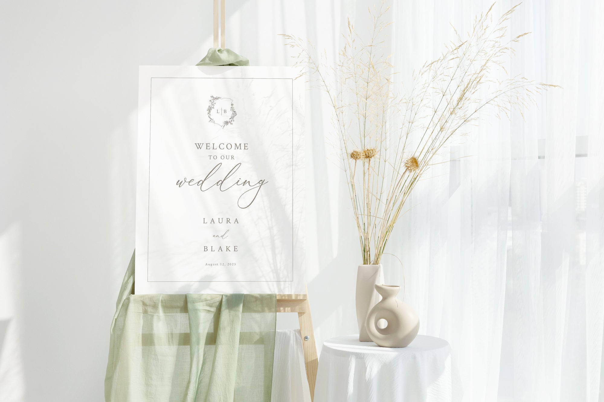 Panou decorativ bun venit nuntă cu design floral alb Diandra Events