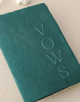 Carte Vows jurăminte verde cu panglică, realizată manual pe hârtie handmade, Diandra Events