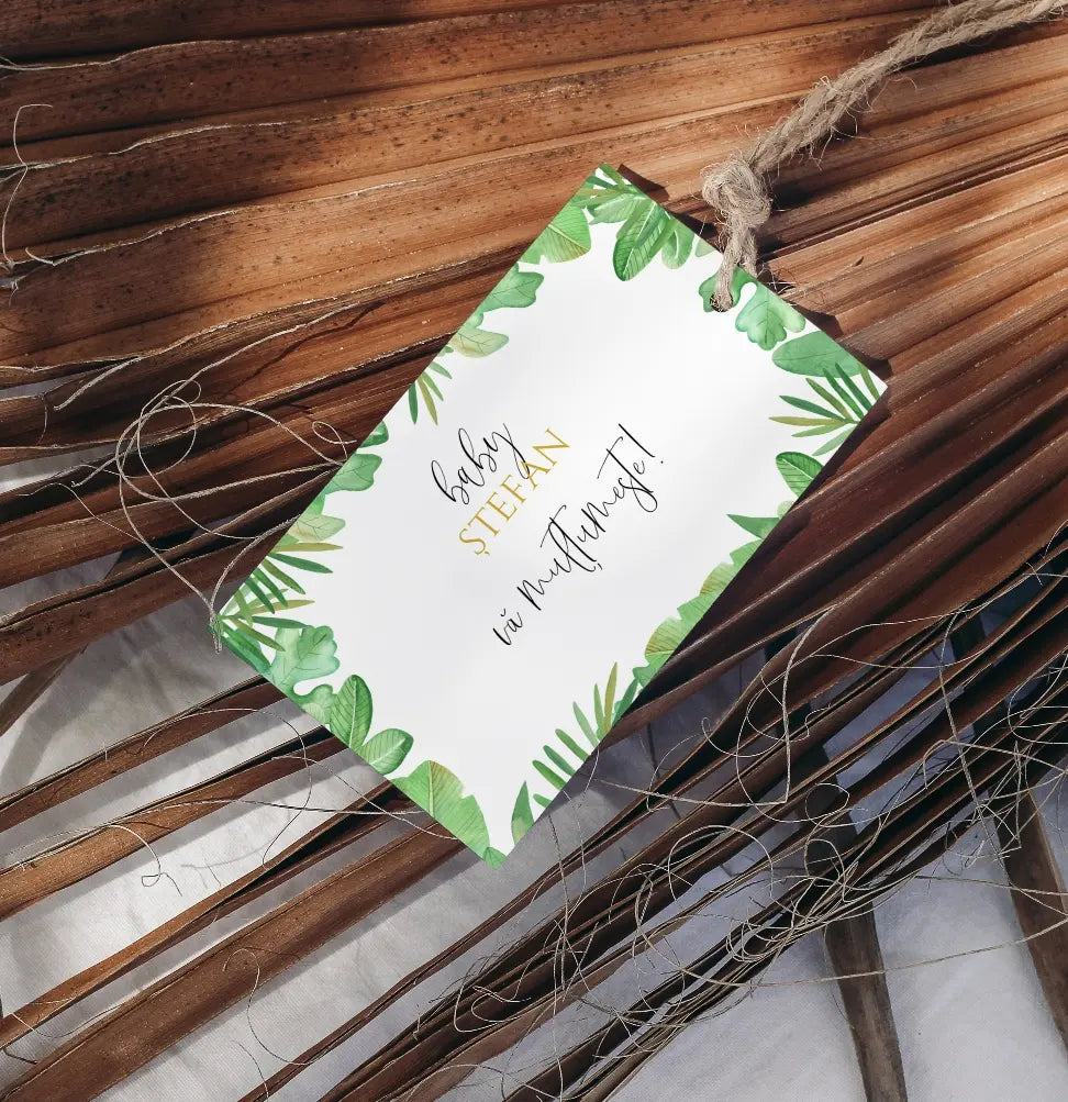 Etichetă personalizabilă botez cu frunze verzi și text auriu Baby Ștefan, realizată de Diandra Events