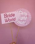 Party pops pentru petreceri burlăcite, model „Bride World” și „Girls Night Out”, accesorii amuzante și decorative pentru fete – Diandra Events