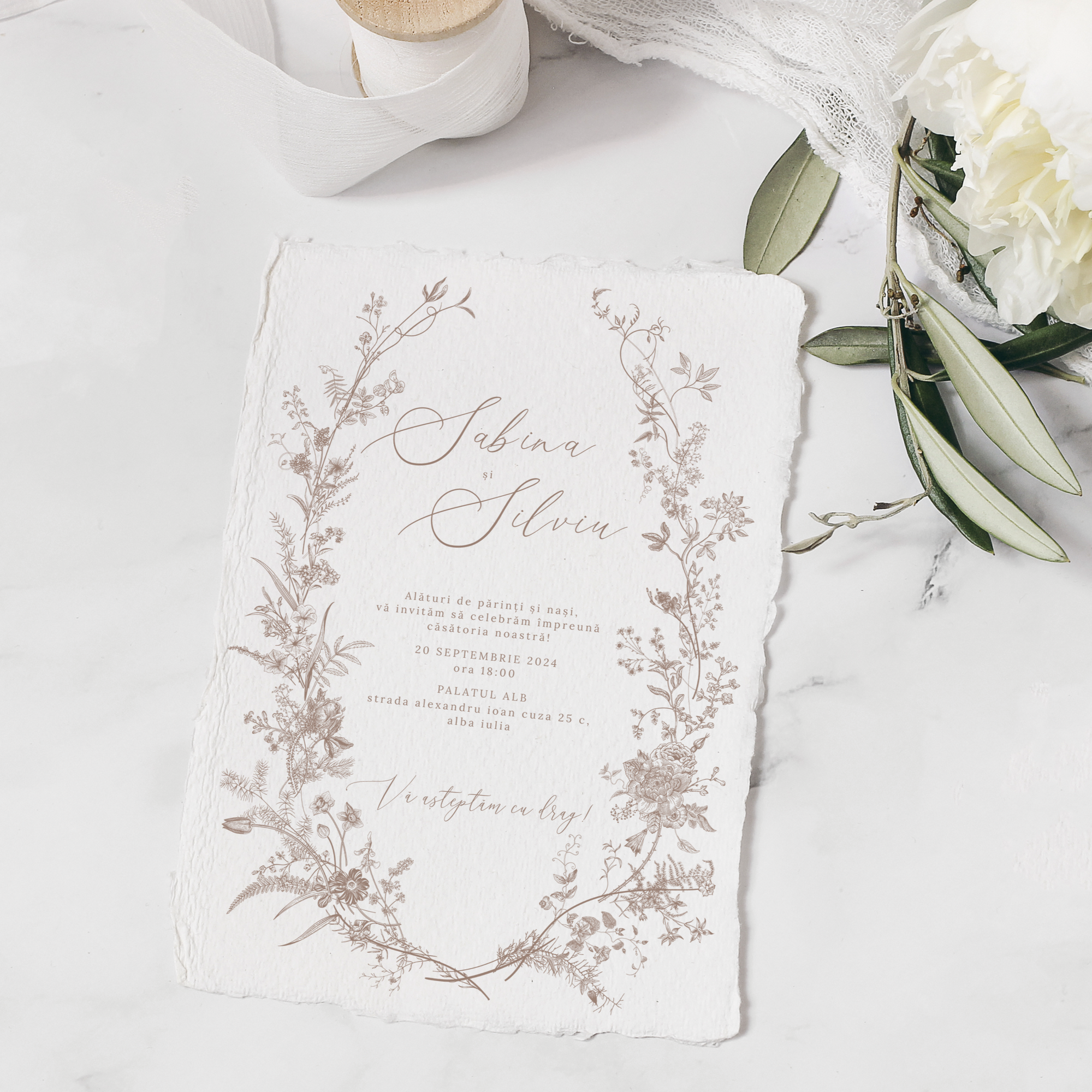 Model invitație florală handmade elegantă, hârtie manuală premium, personalizată de Diandra Events