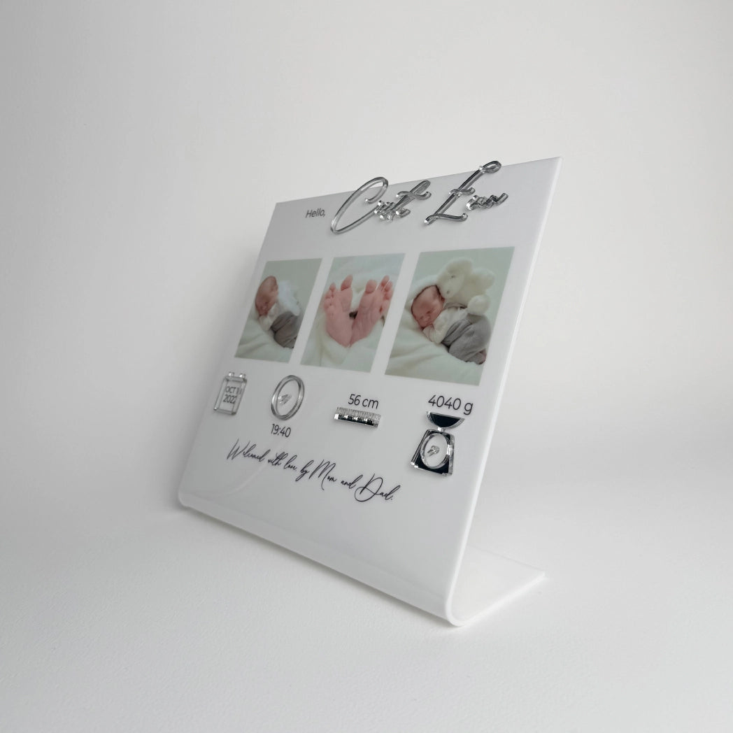 Tablou foto acril personalizat pentru nou-născut cu imagini, detalii naștere și nume copil – Diandra Events