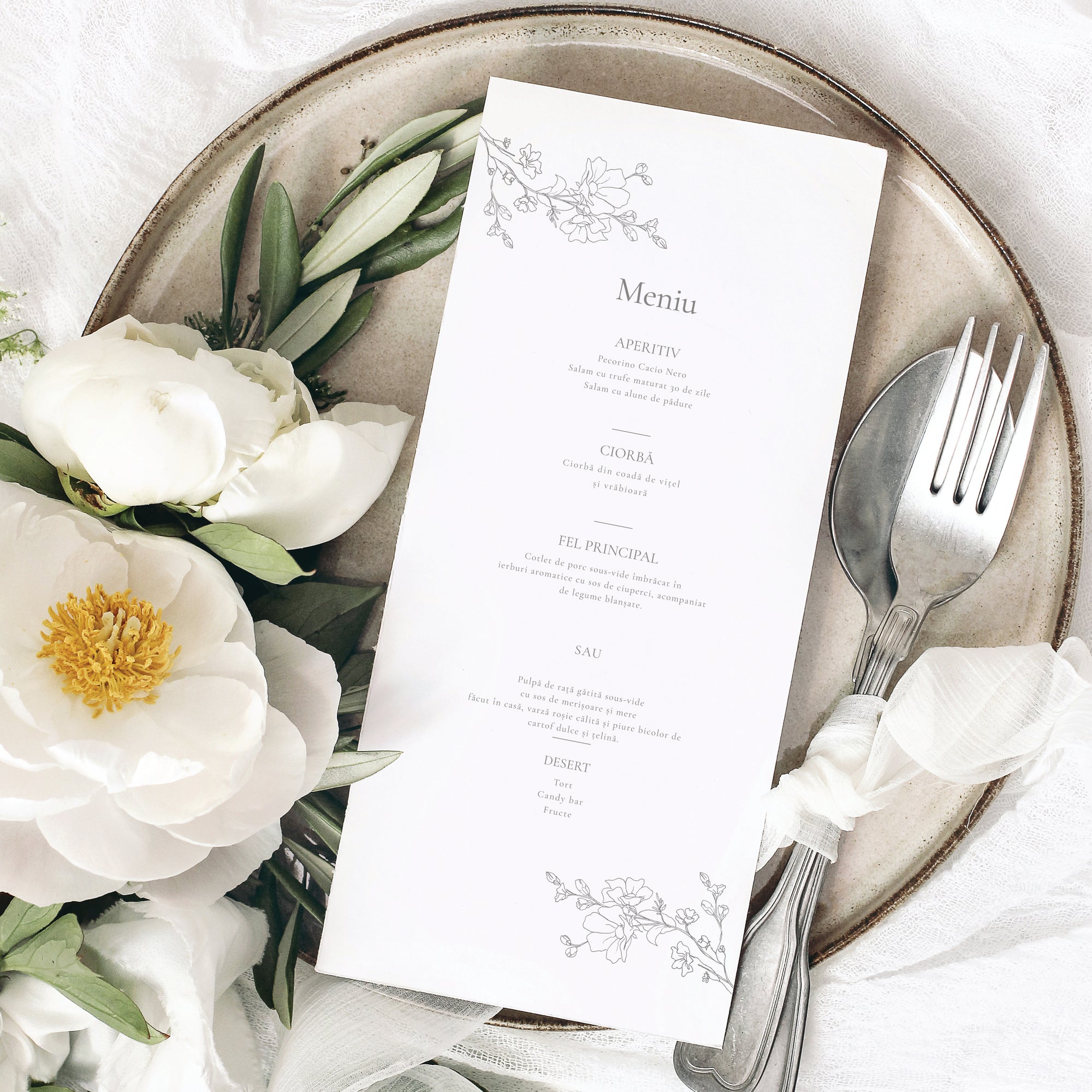 Meniu nuntă individual carton premium, flori acuarelă delicate – Diandra Events.