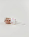 Confetti nuntă flori uscate naturale, ambalaj modern și personalizabil pentru mirese elegante – Diandra Events
